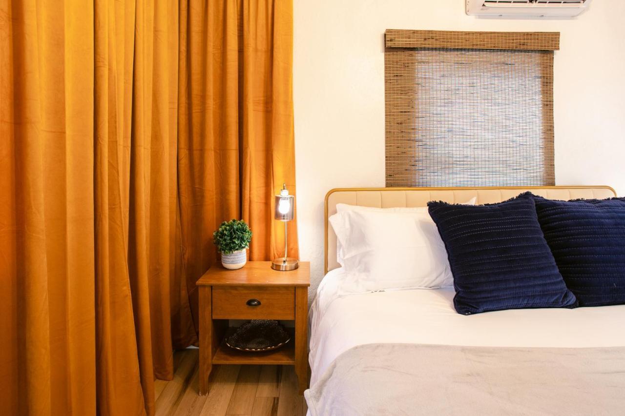 Oakdale Suites - Master Property เมดฟอร์ด ภายนอก รูปภาพ