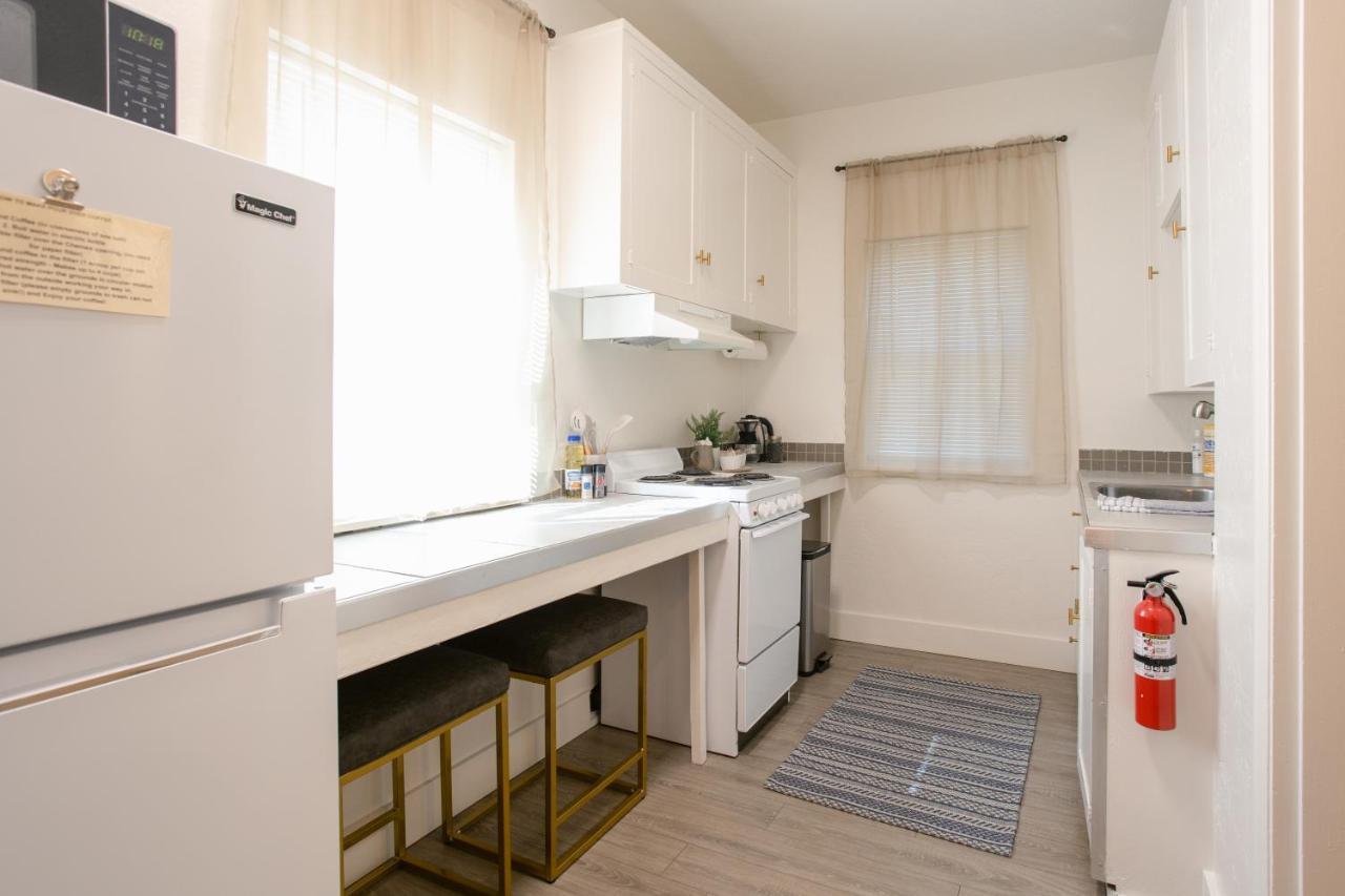 Oakdale Suites - Master Property เมดฟอร์ด ภายนอก รูปภาพ